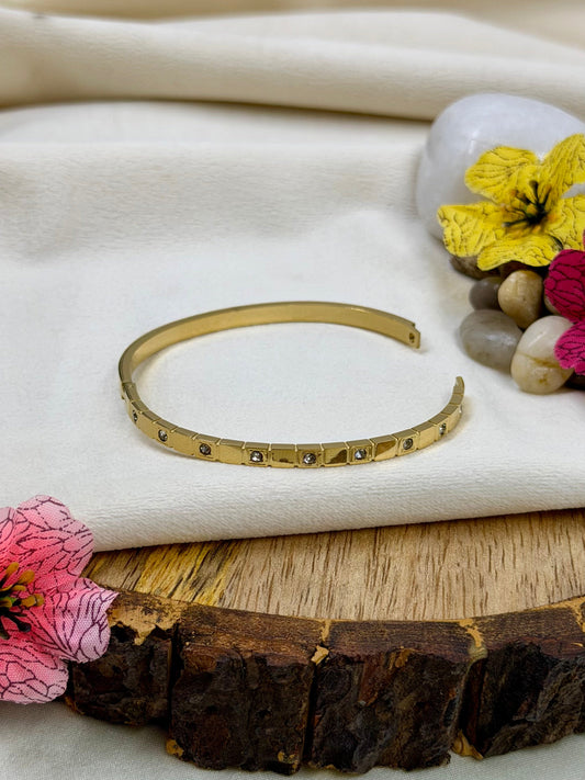 Rumi Anti-Tarnish Stainless Steel Bracelet (Openable)