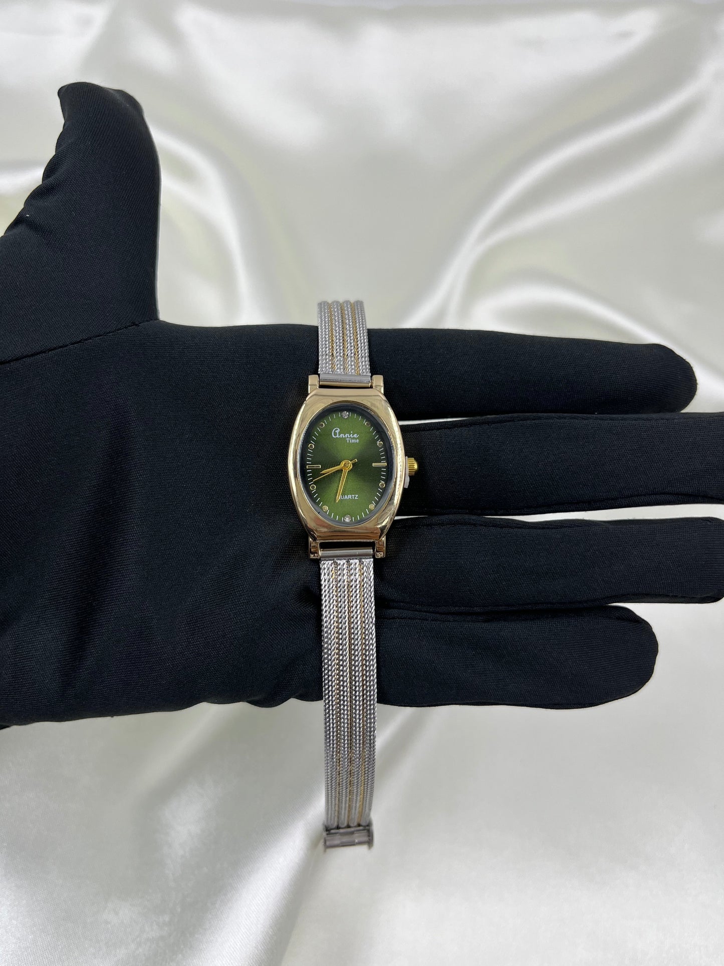 Ilina Anti-Tarnish Stainless Steel Watch (Adjustable)