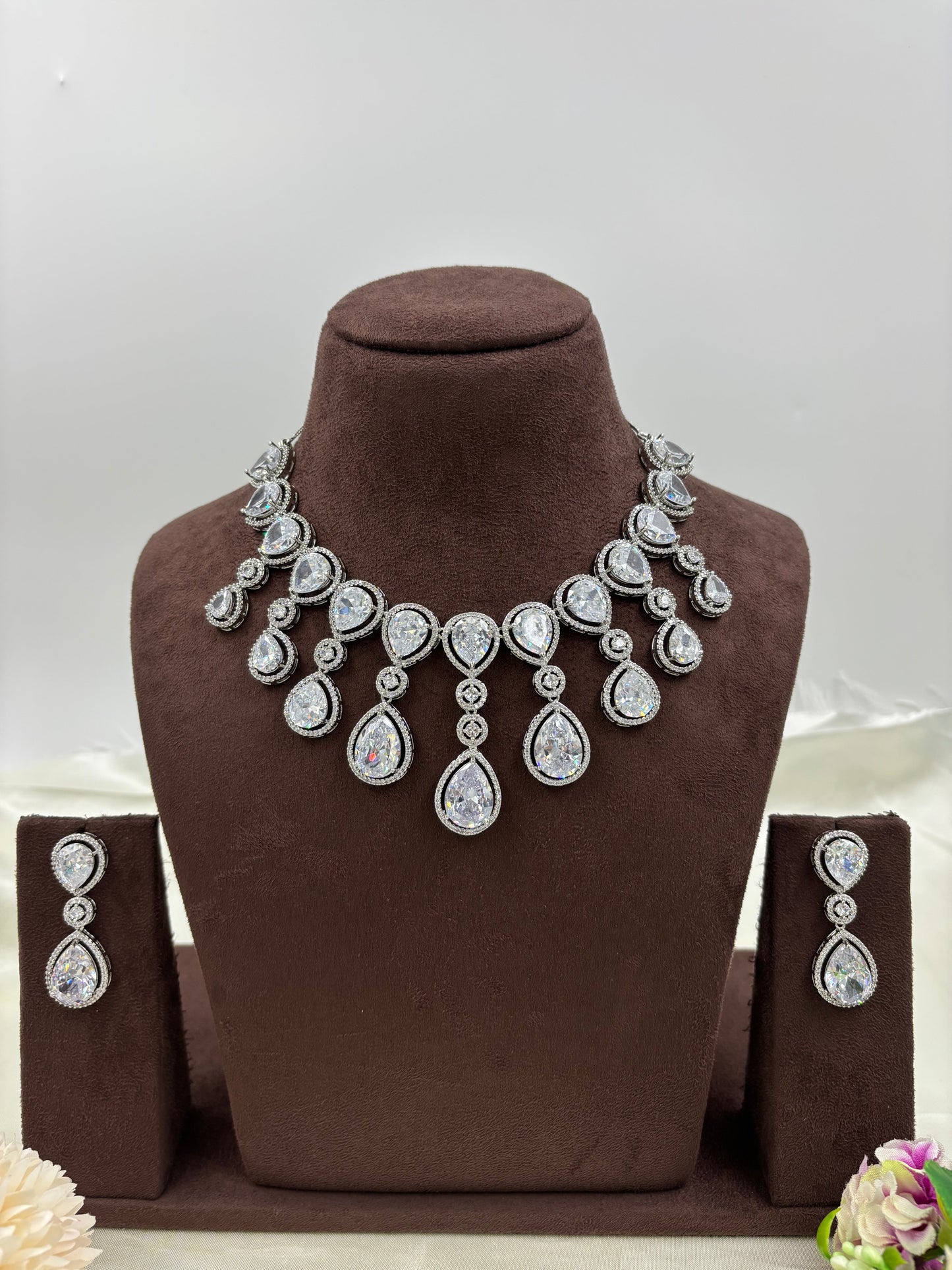 Sia Ad Regal Allure Necklace Set