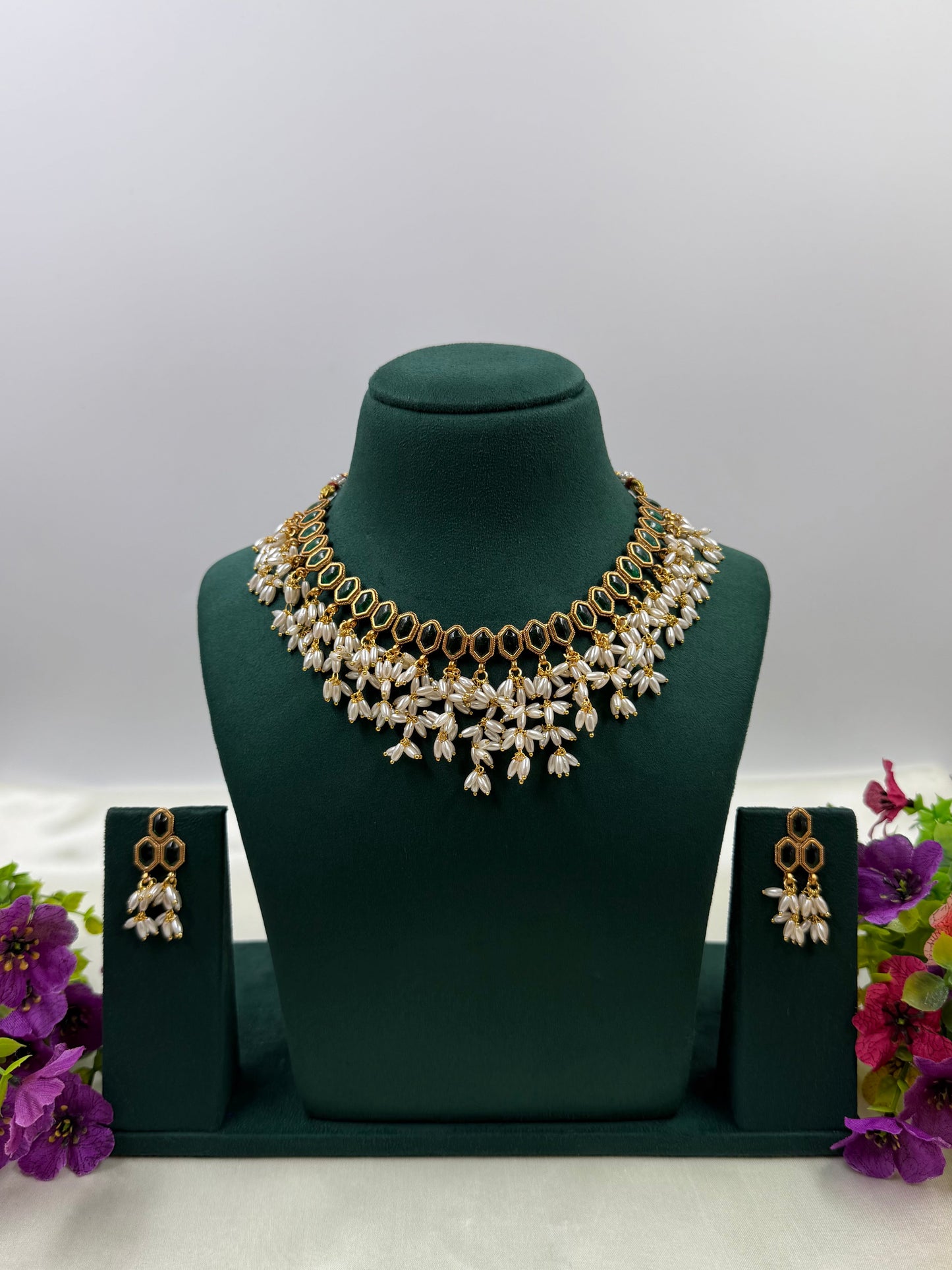 Nidhi Traditional Necklace
