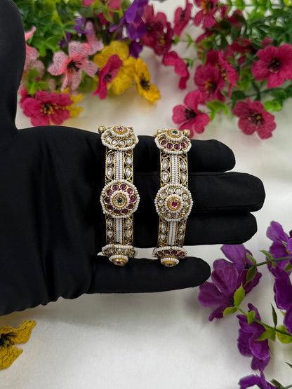 Chaitanya Chorski Bangle (Openable)