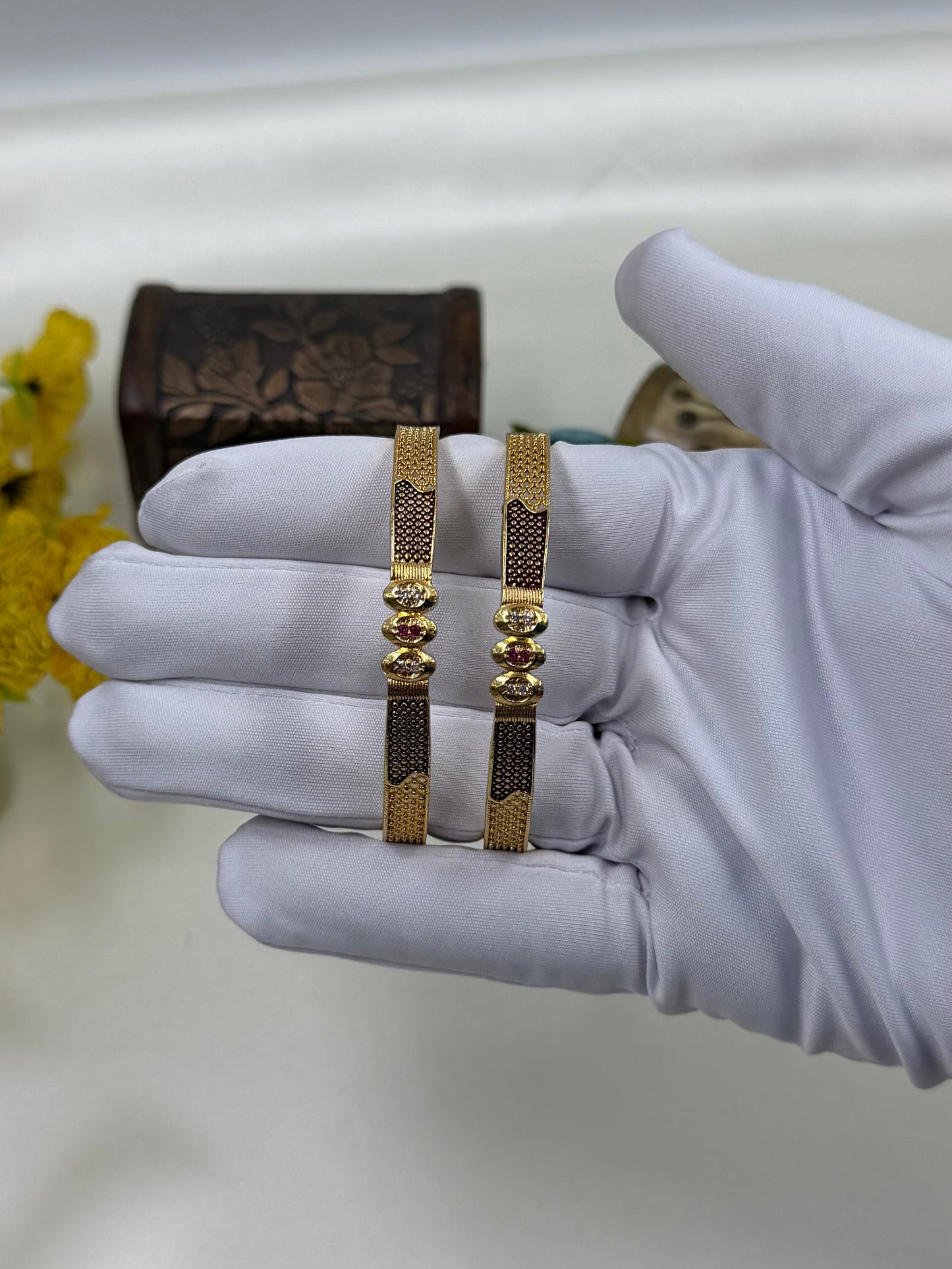 Aarika Gold Bangles