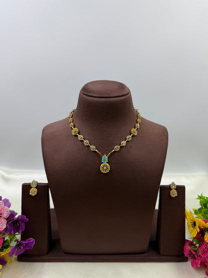 Alicia Victorian Delicate Necklace