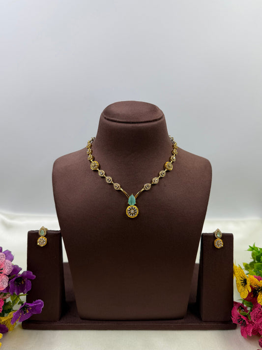 Alicia Victorian Delicate Necklace