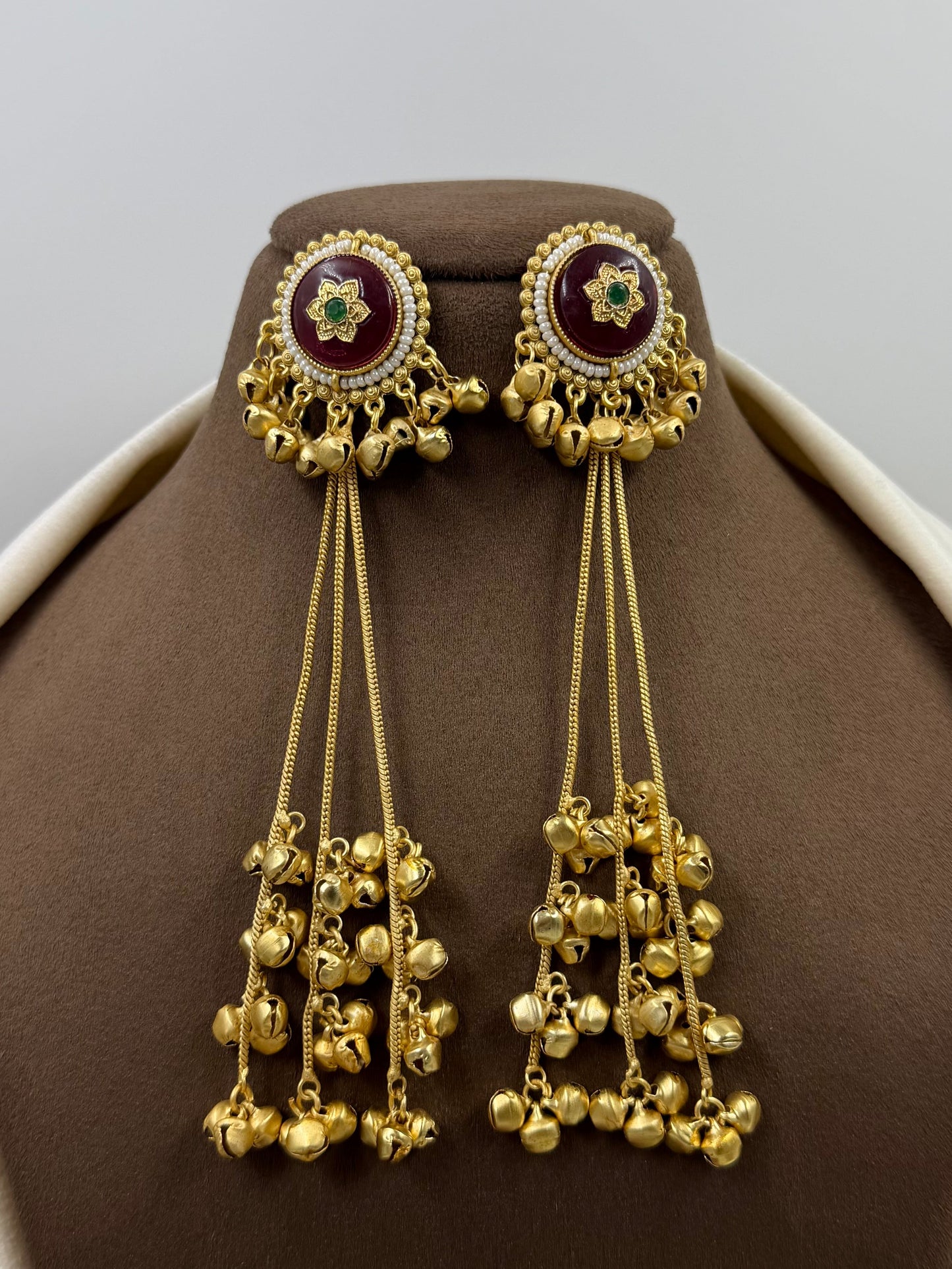 Minal Kashmiri Earing