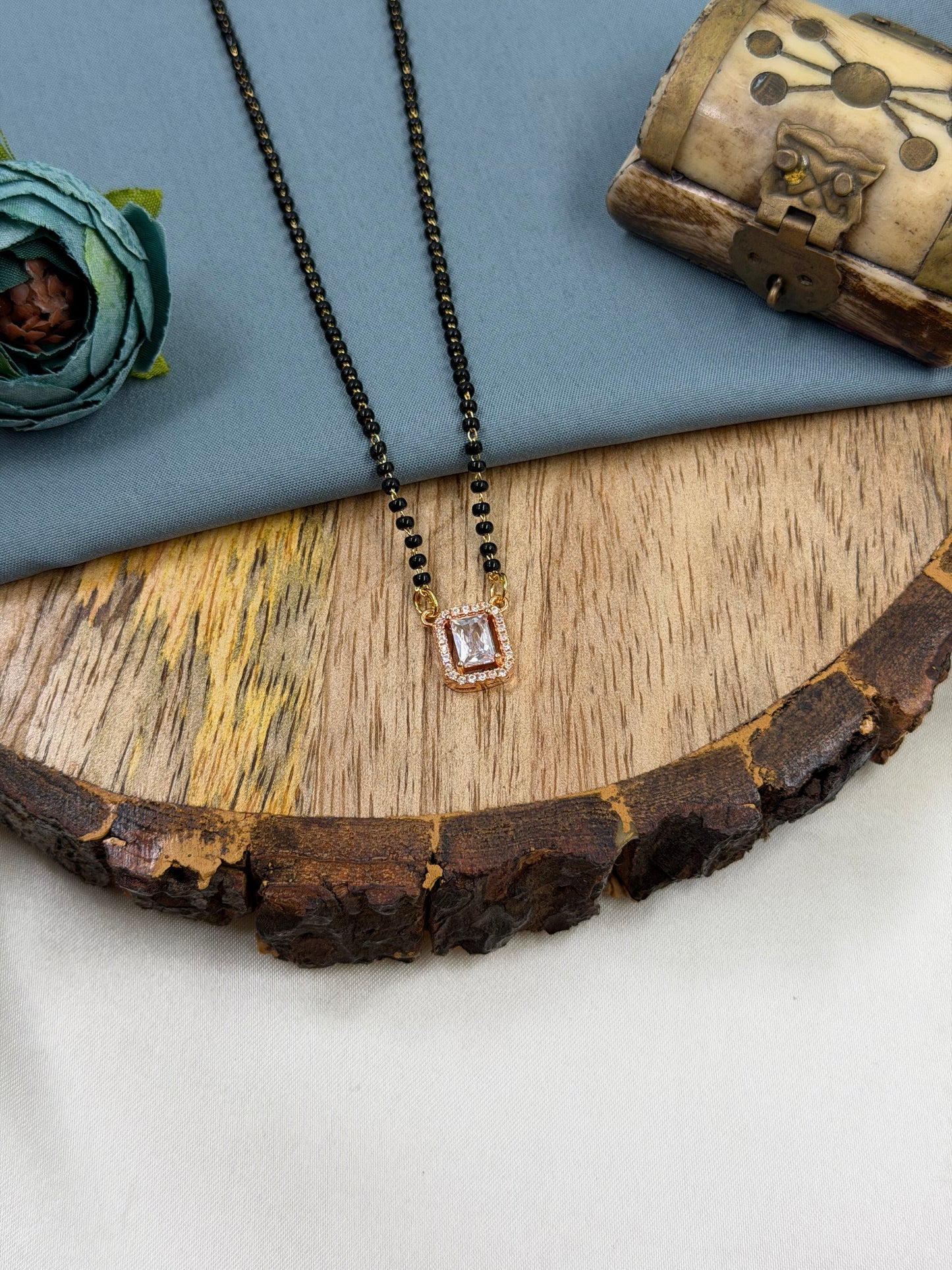 Square-Shaped Rose Gold Mangalsutra