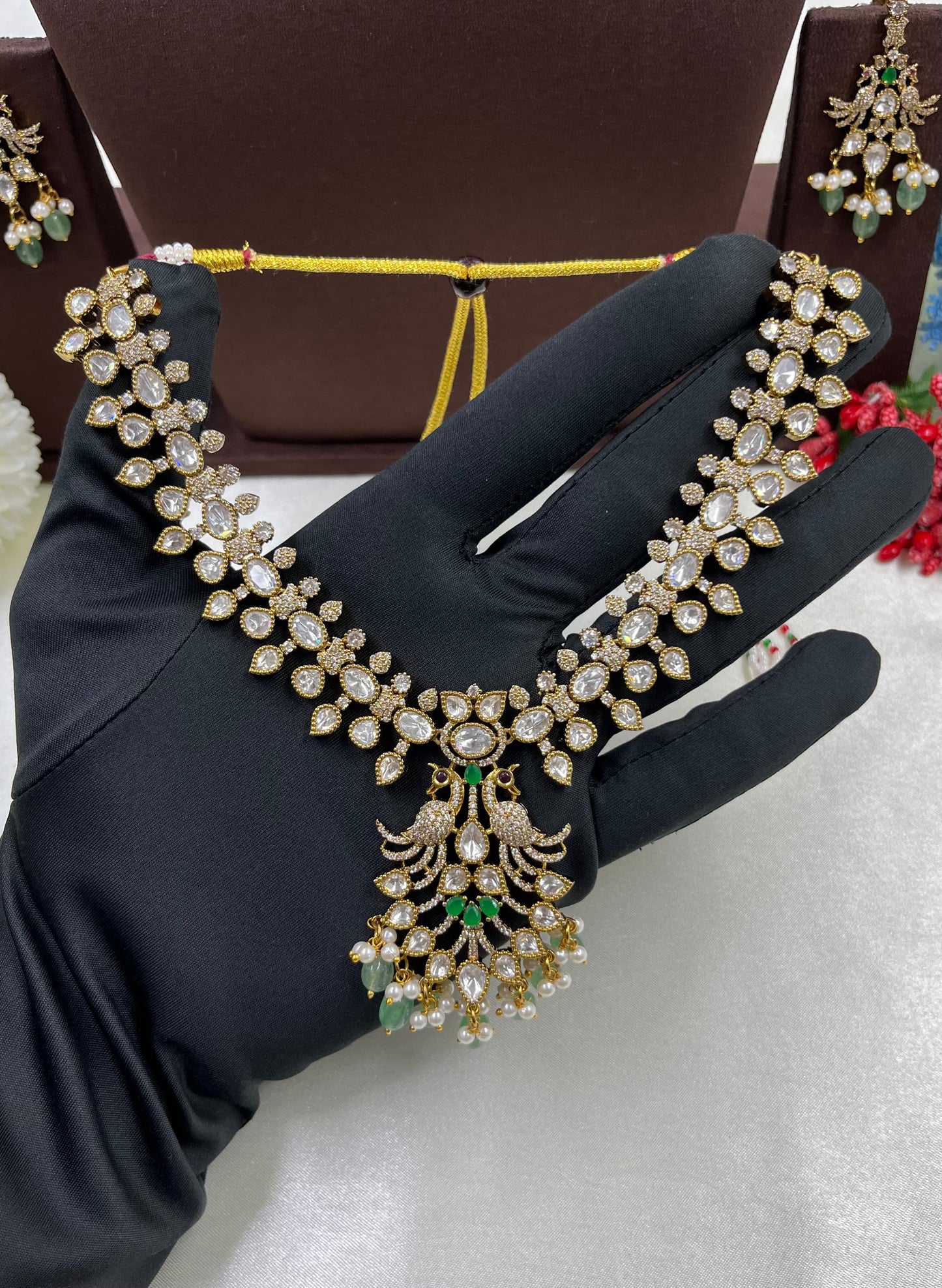 Anvi Victorian Premium Necklace