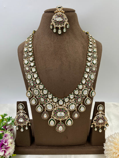Noor-E-Riyasat Moissanite Kundan Necklace