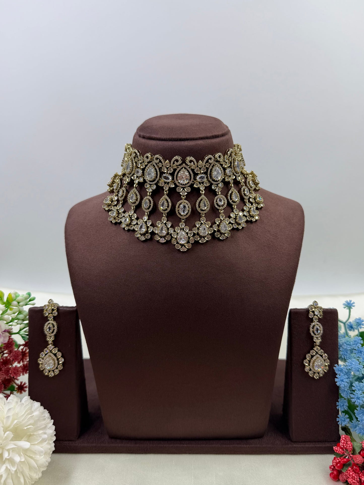 Malati Victorian Choker Necklace