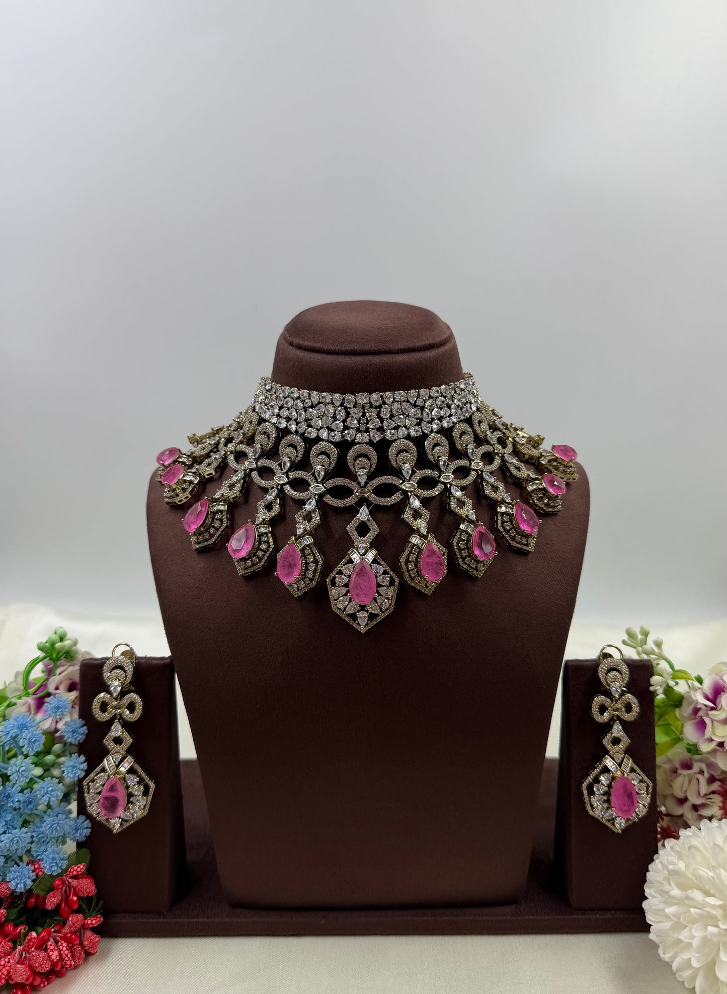 Rohini Victorian American Dimond Choker Necklace