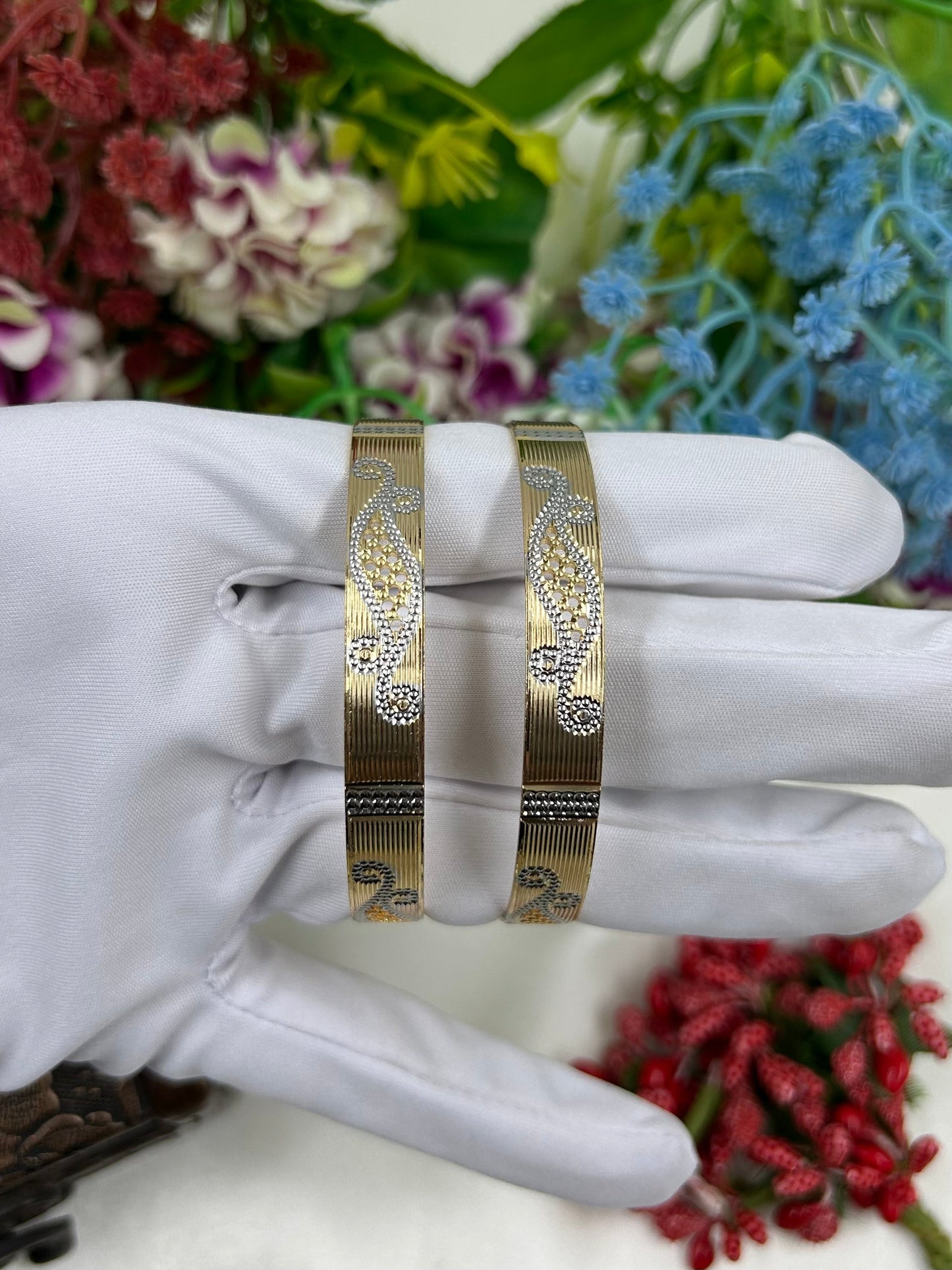 Vidya Premium Two-tone Bangles