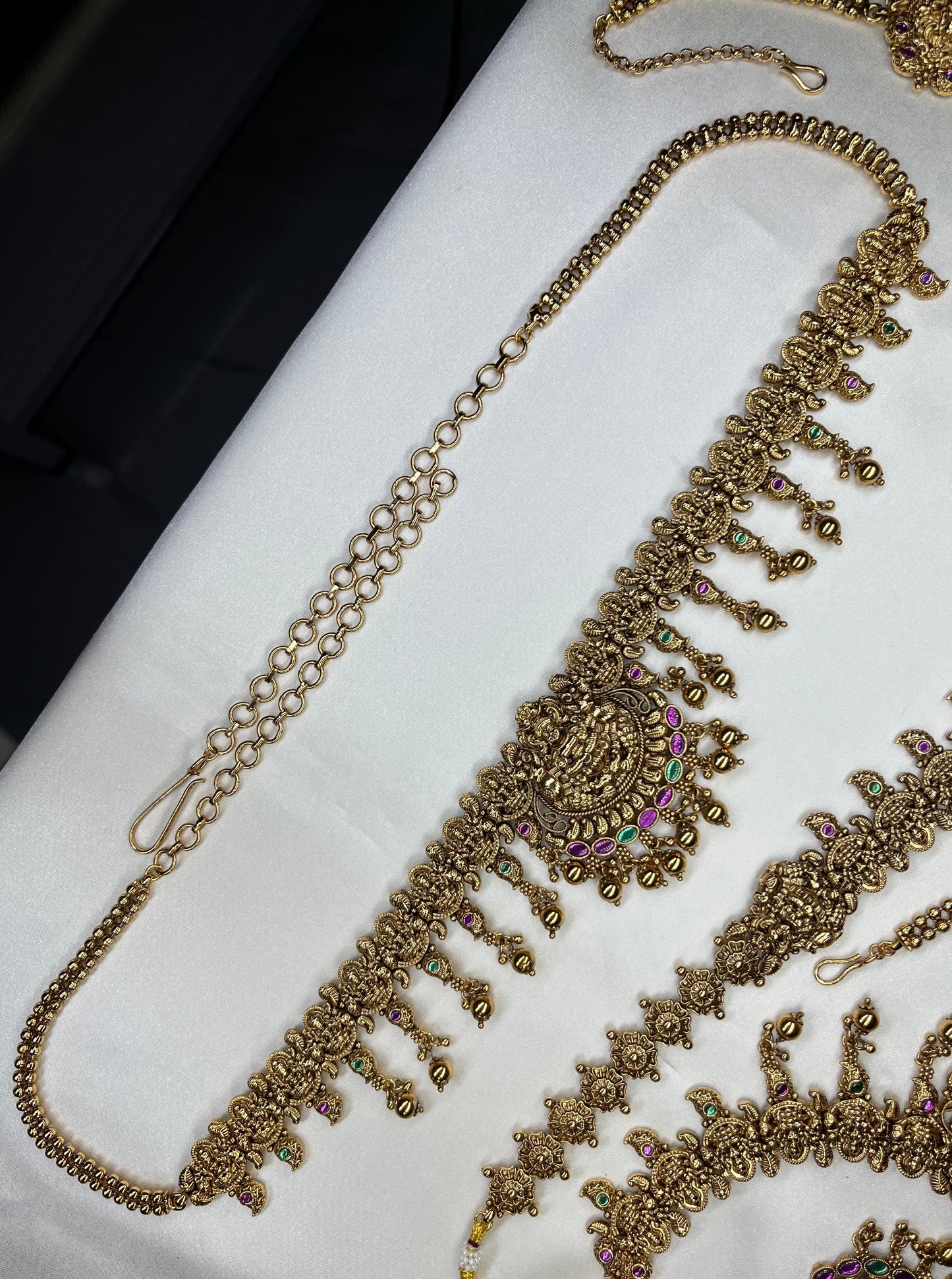 Bridal Temple Jewelry Set with Lakshmi Design
