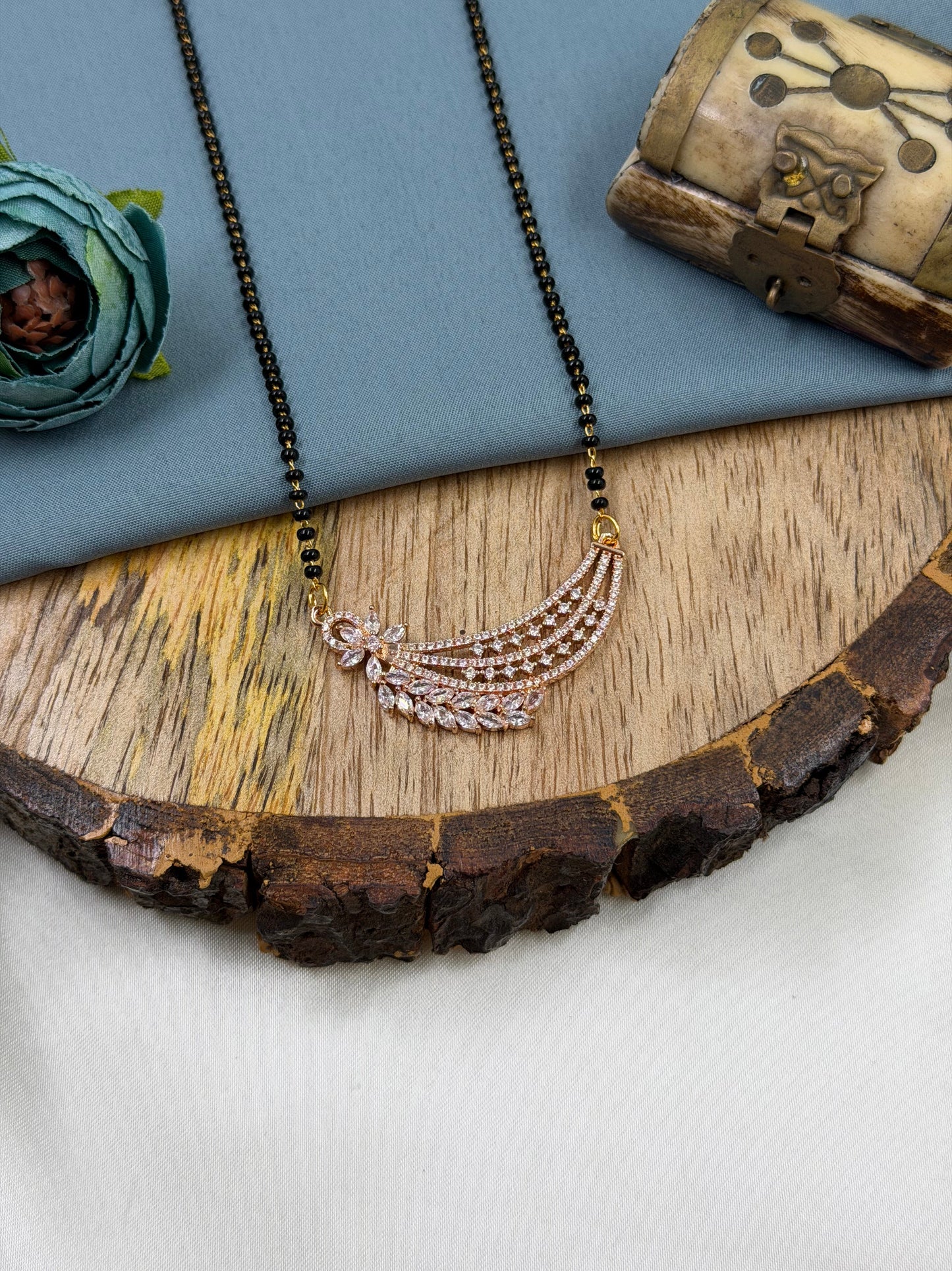 Leaf-Shaped Rose Gold Mangalsutra