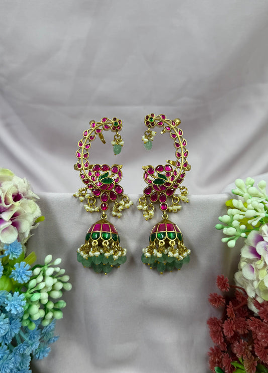 Saanvi Jaipuri Kundan Earcuff
