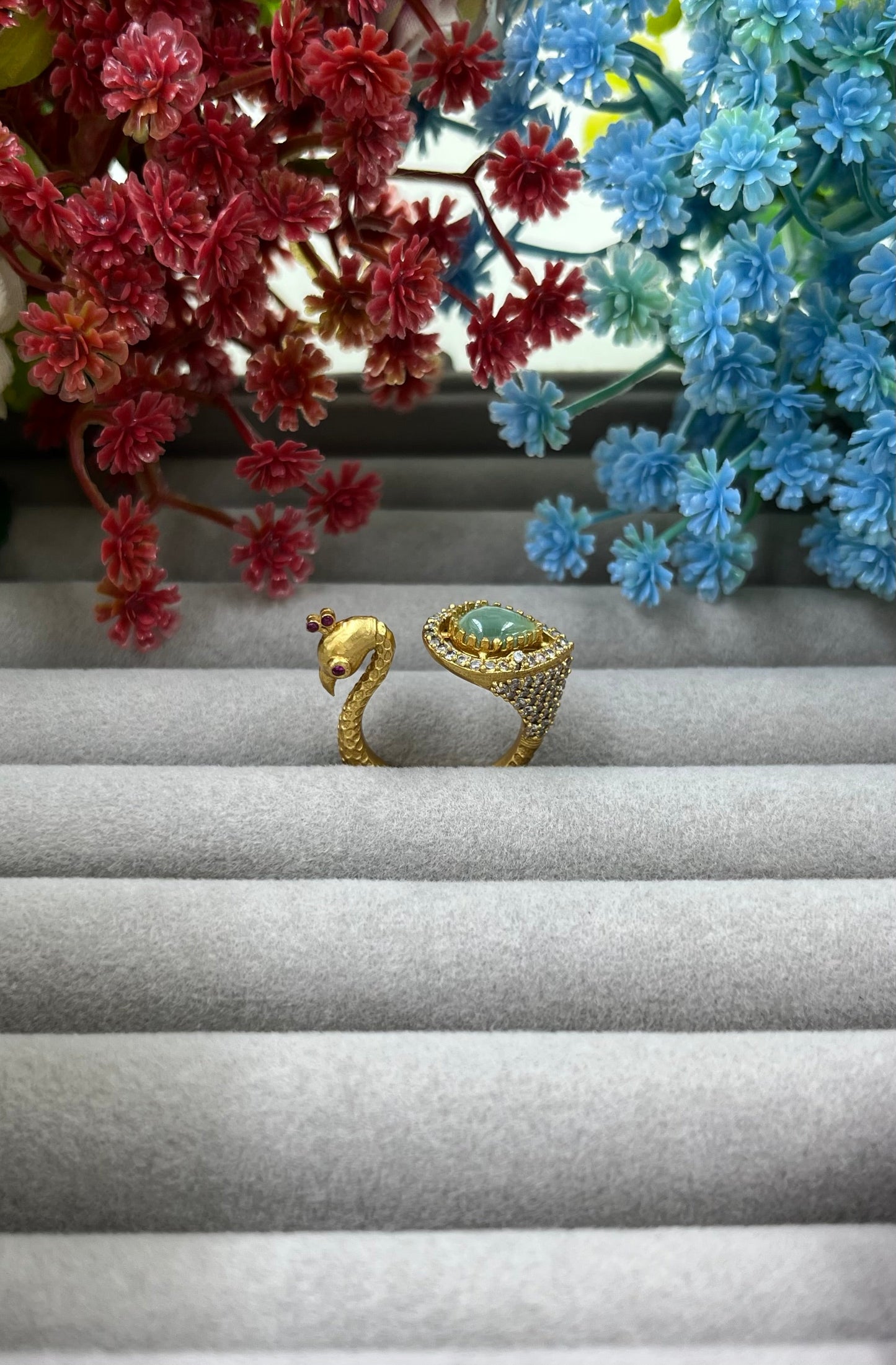 The Royal Peackok Adjustable Kundan Finger Ring (Adjustable)