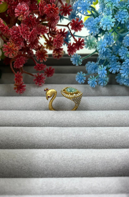 The Royal Peackok Adjustable Kundan Finger Ring (Adjustable)