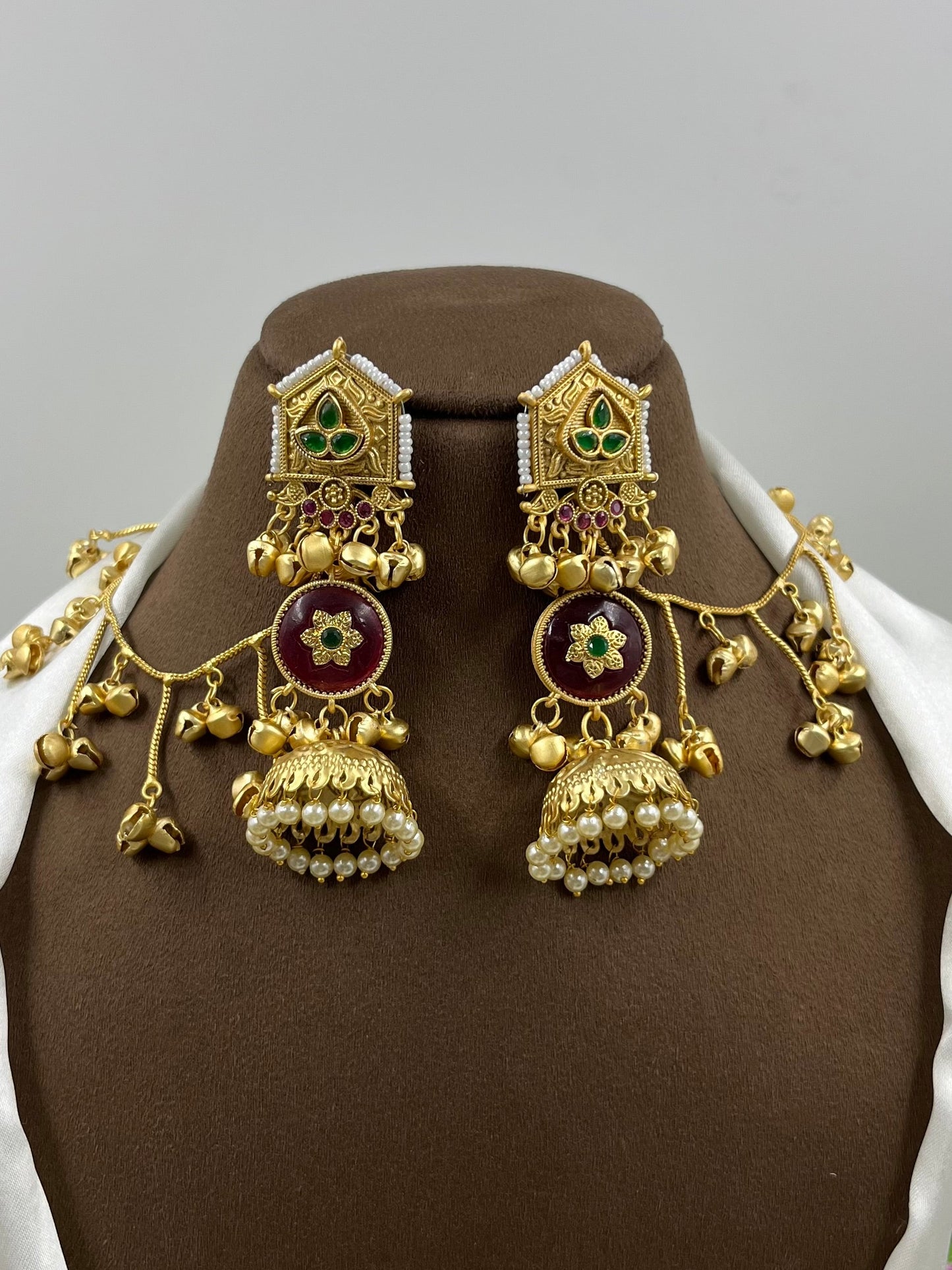 Dania Kashmiri Earing With Earchain