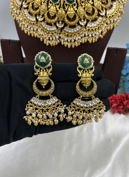 Heritage Pachi Antique gold Semi Bridal Necklace.