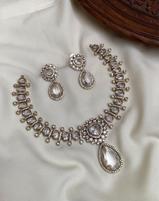 Viva Drop Victorian Necklace set