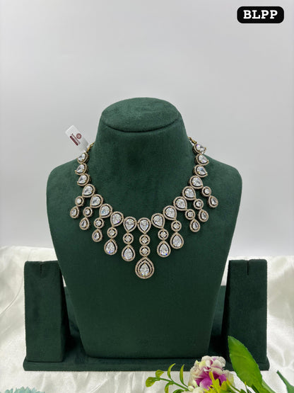 Roma Teardrop Victorian Necklace Set
